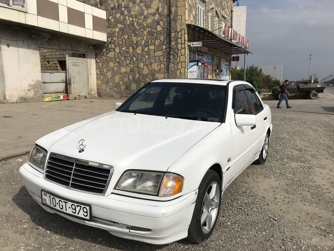 Mercedes C 180 1997, 256,760 km - 1.8 л - Quba