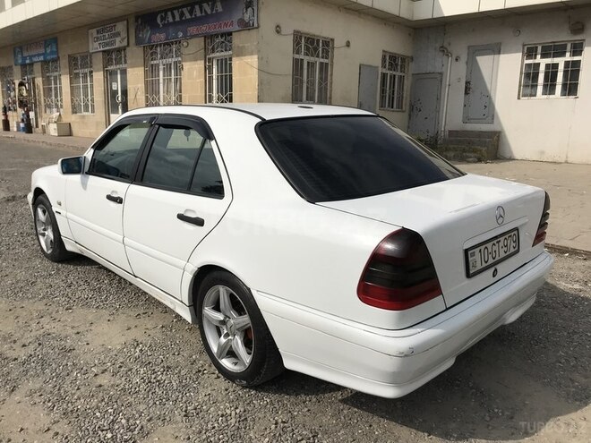 Mercedes C 180 1997, 256,760 km - 1.8 л - Quba