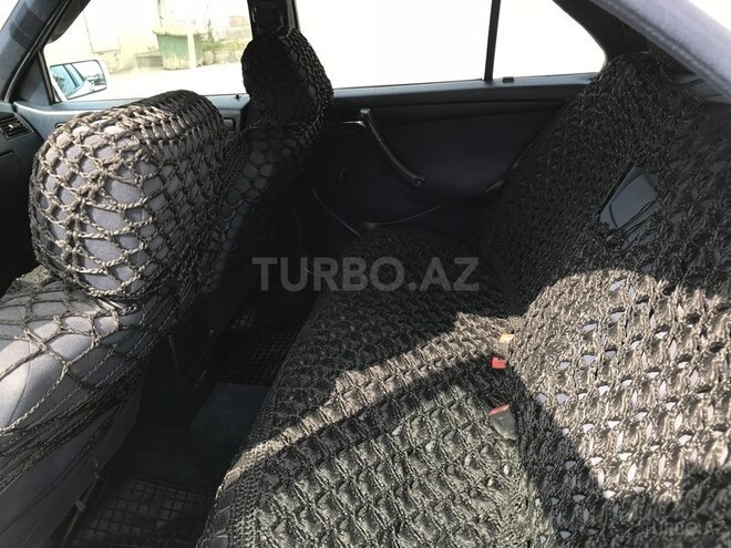 Mercedes C 180 1997, 256,760 km - 1.8 л - Quba