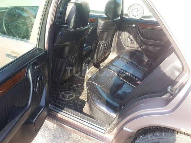 Mercedes E 280 1993, 520,000 km - 2.8 l - Bakı