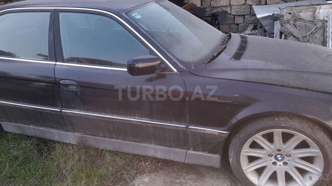 BMW 735 1996, 200,000 km - 3.5 l - Bakı