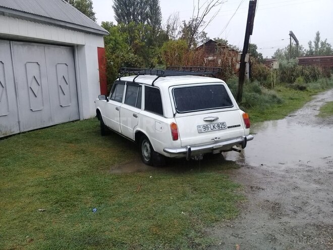 LADA (VAZ) 2102 1980, 290,000 km - 1.3 l - Ucar