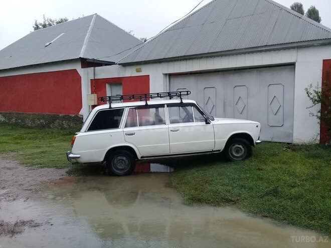 LADA (VAZ) 2102 1980, 290,000 km - 1.3 l - Ucar