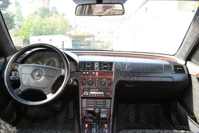 Mercedes C 220 1994, 327,000 km - 2.2 l - Bakı