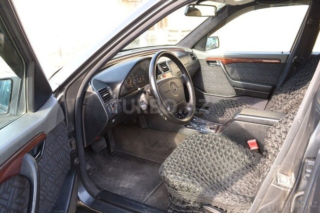 Mercedes C 220 1994, 327,000 km - 2.2 l - Bakı