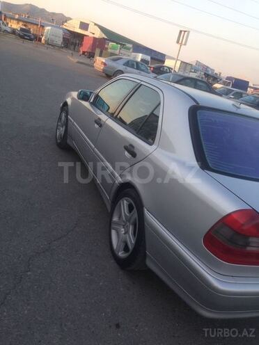 Mercedes C 230 2000, 246,800 km - 2.3 л - Bakı