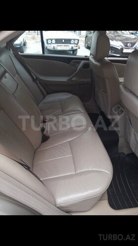 Mercedes E 240 2000, 313,000 km - 2.4 l - Bakı