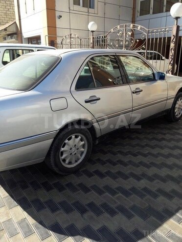 Mercedes C 180 1994, 402,000 km - 1.8 l - Bakı