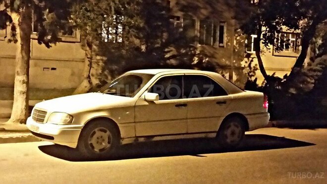 Mercedes C 180 1994, 200,000 km - 1.8 л - Bakı