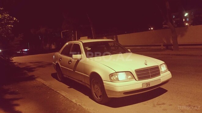 Mercedes C 180 1994, 200,000 km - 1.8 л - Bakı
