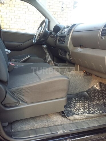Nissan Navara 2012, 143,639 km - 2.5 l - Bakı