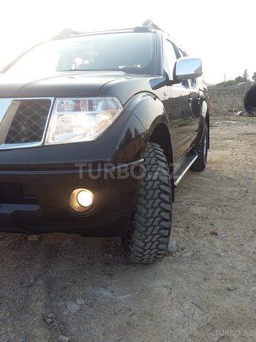 Nissan Navara 2012, 143,639 km - 2.5 l - Bakı