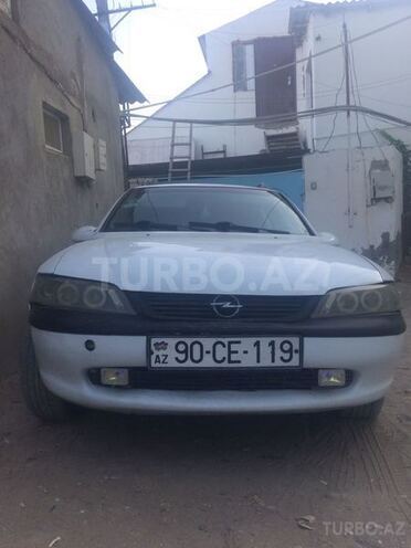 Opel Vectra 1997, 210,000 km - 1.8 l - Bakı
