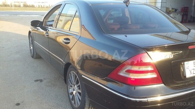 Mercedes C 240 2003, 310,411 km - 2.6 l - Biləsuvar