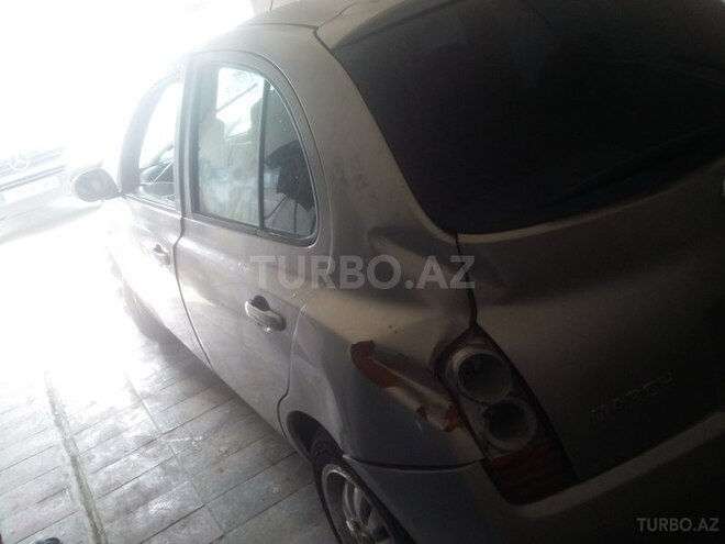 Nissan March 2002, 130,000 km - 1.2 л - Bakı