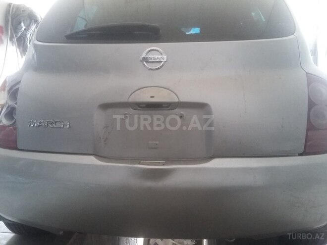 Nissan March 2002, 130,000 km - 1.2 л - Bakı