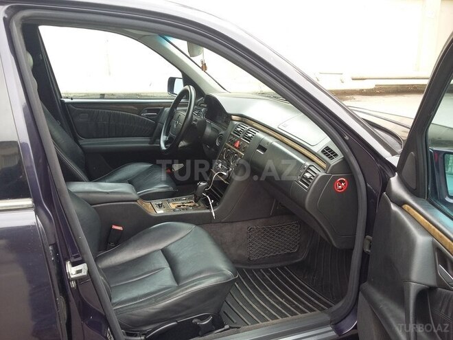 Mercedes E 280 1998, 300,000 km - 2.8 l - Bakı