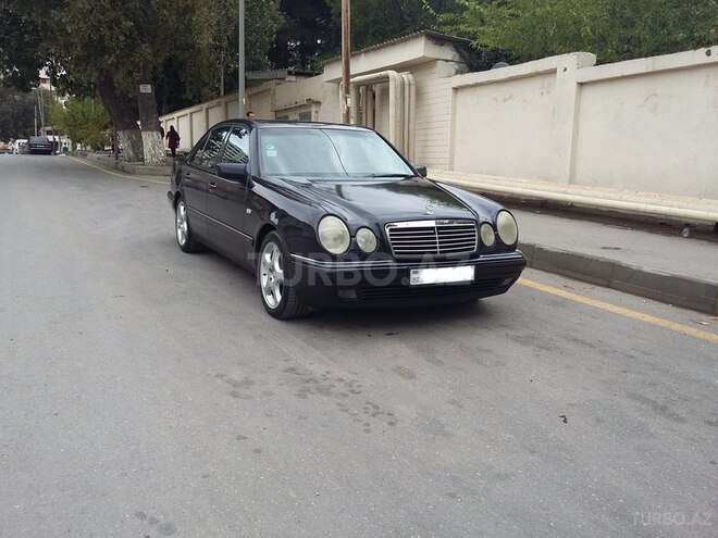 Mercedes E 280 1998, 300,000 km - 2.8 l - Bakı