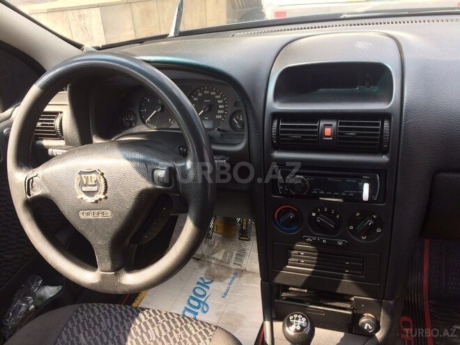 Opel Astra 2001, 180,000 km - 1.6 л - Bakı