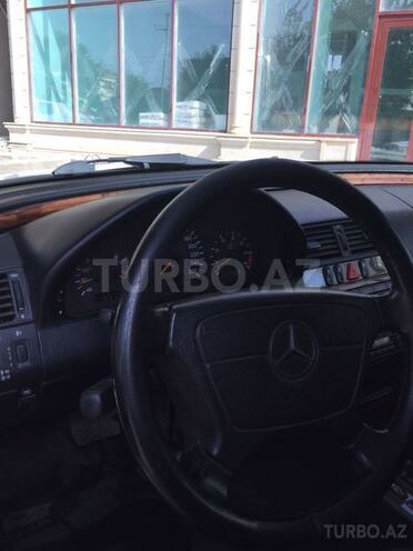 Mercedes C 240 1998, 194,000 km - 2.4 л - Bakı