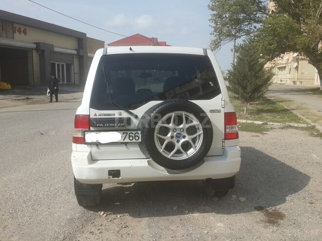 Mitsubishi Pajero io 1999, 123,456 km - 1.8 l - Sumqayıt