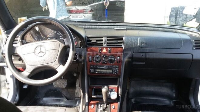 Mercedes B 180 1997, 182,564 km - 1.8 l - Ağdam
