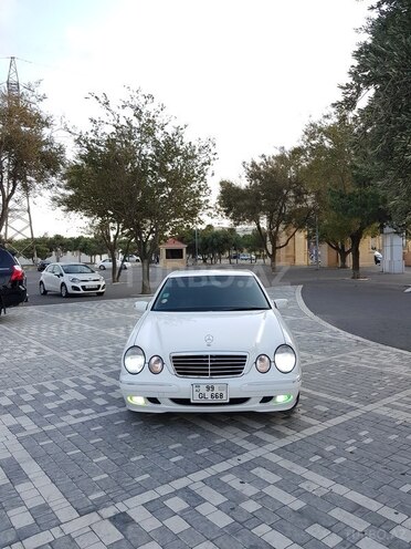 Mercedes E 240 2000, 190,077 km - 2.6 l - Bakı