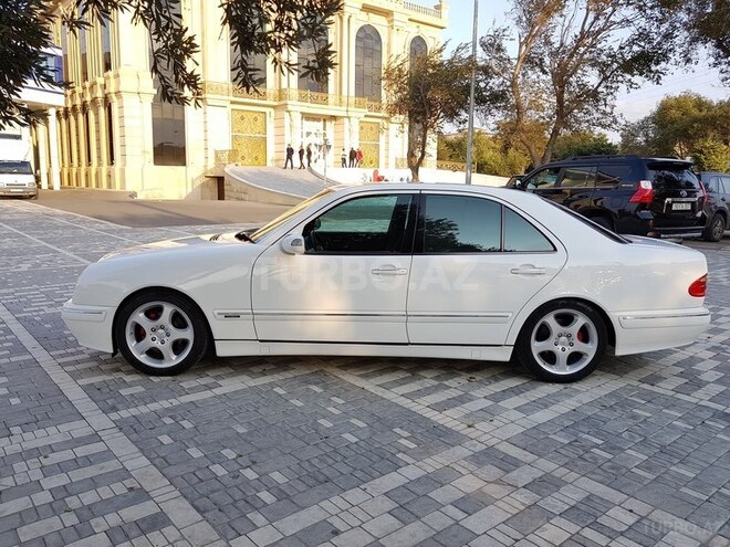 Mercedes E 240 2000, 190,077 km - 2.6 l - Bakı