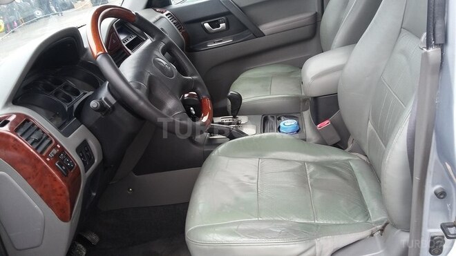 Mitsubishi Pajero 2005, 124,000 km - 3.8 l - Bakı