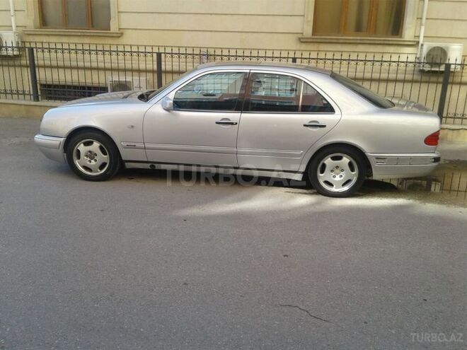 Mercedes E 320 1995, 365,091 km - 3.2 l - Bakı
