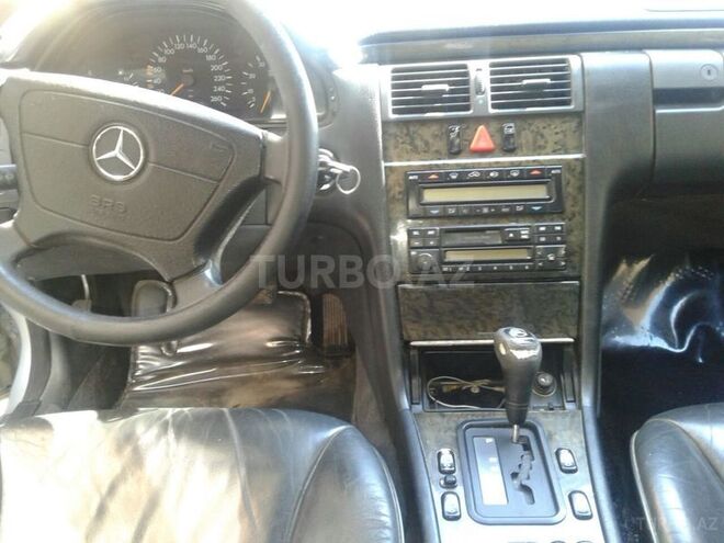 Mercedes E 320 1995, 365,091 km - 3.2 l - Bakı