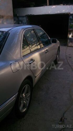 Mercedes E 300 1997, 410,472 km - 3.0 л - Naxçıvan