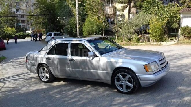 Mercedes E 220 1993, 500,000 km - 15.0 l - Bakı