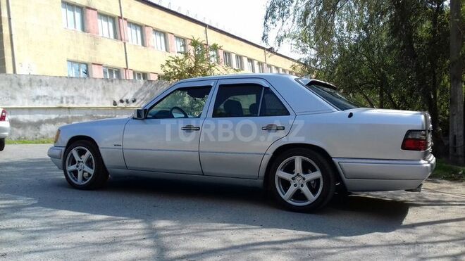 Mercedes E 220 1993, 500,000 km - 15.0 l - Bakı