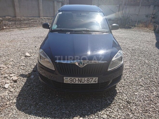 Skoda Praktik 2011, 335,000 km - 1.5 l - Bakı