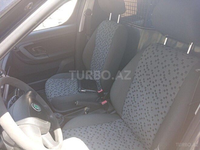 Skoda Praktik 2011, 335,000 km - 1.5 l - Bakı