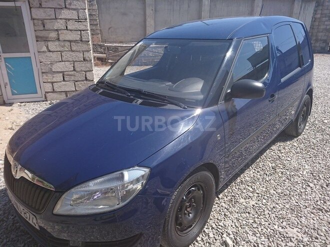 Skoda Praktik 2011, 335,000 km - 1.5 l - Bakı