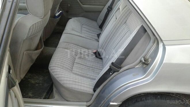 Mercedes E 200 1990, 430,586 km - 2.0 l - Bakı