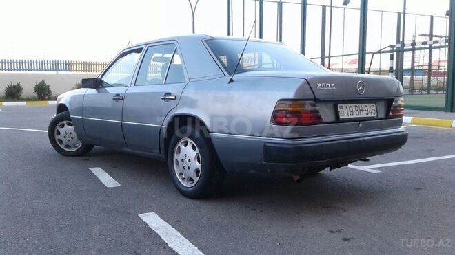 Mercedes E 200 1990, 430,586 km - 2.0 l - Bakı