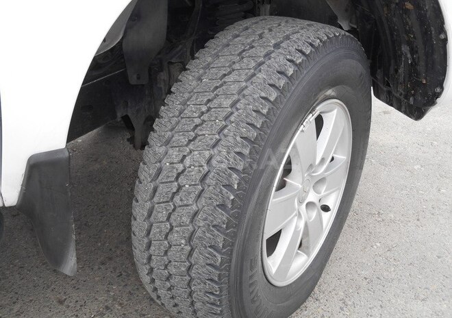 Mitsubishi L200 2008, 210,000 km - 2.5 л - Salyan