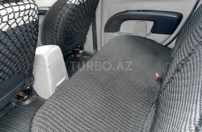 Mitsubishi L200 2008, 210,000 km - 2.5 л - Salyan
