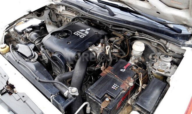 Mitsubishi L200 2008, 210,000 km - 2.5 л - Salyan