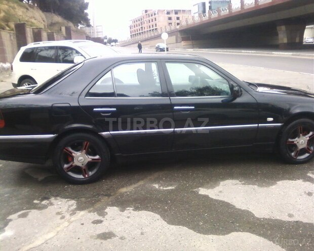 Mercedes C 180 1999, 210,000 km - 1.8 l - Bakı