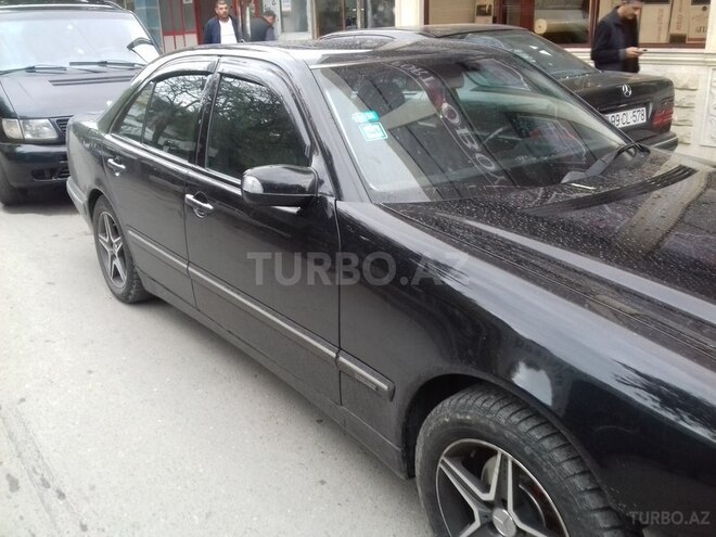 Mercedes E 240 2000, 252,000 km - 2.6 l - Mingəçevir