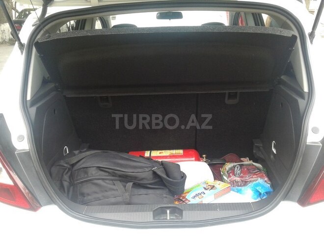 Opel Corsa 2013, 37,000 km - 1.4 l - Bakı