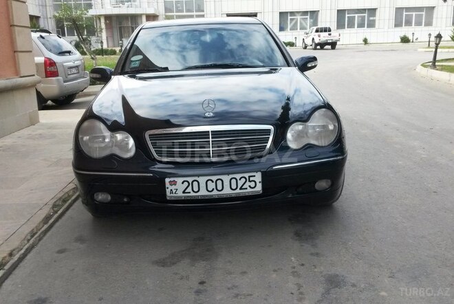 Mercedes C 240 2000, 242,000 km - 2.6 l - Bakı