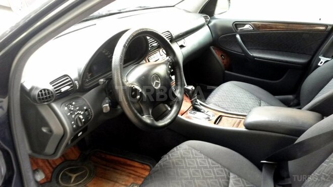 Mercedes C 240 2000, 242,000 km - 2.6 l - Bakı