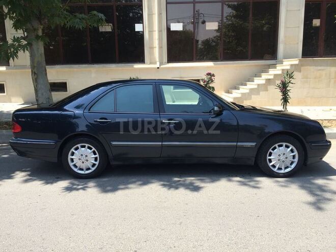 Mercedes E 240 1999, 221,498 km - 2.4 l - Gəncə