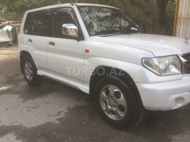 Mitsubishi Pajero io 2001, 194,000 km - 2.0 l - Bakı
