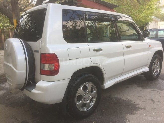 Mitsubishi Pajero io 2001, 194,000 km - 2.0 l - Bakı